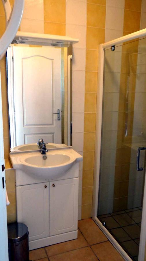 Alaguyauder La Chambre Chatillon-sur-Broue Buitenkant foto