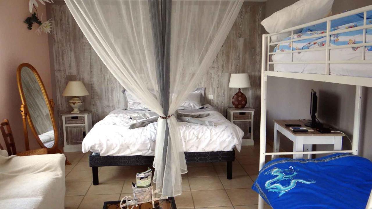 Alaguyauder La Chambre Chatillon-sur-Broue Buitenkant foto