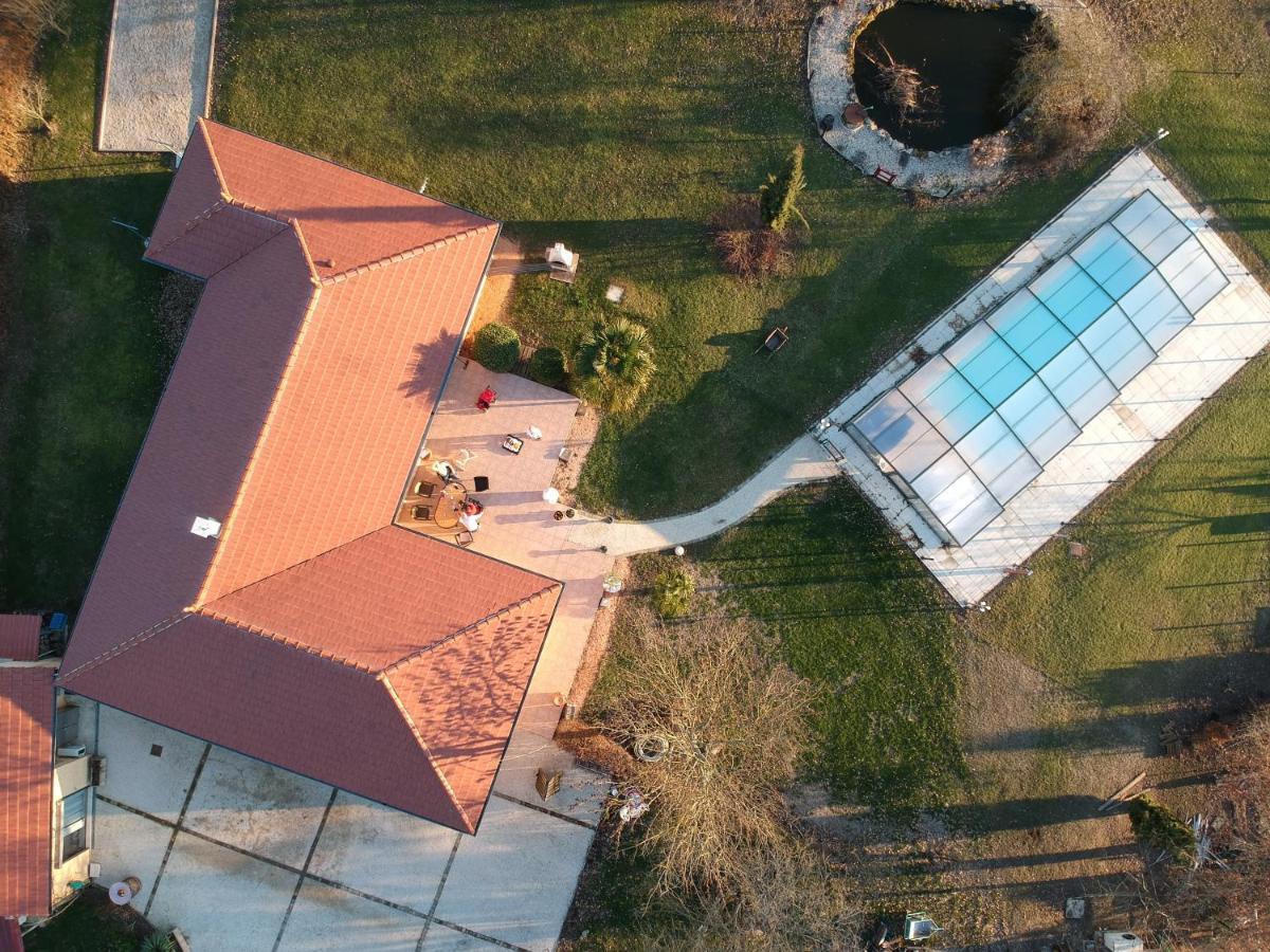 Alaguyauder La Chambre Chatillon-sur-Broue Buitenkant foto